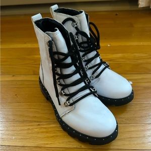 Sorel Lennox Waterproof Boot - Size 6